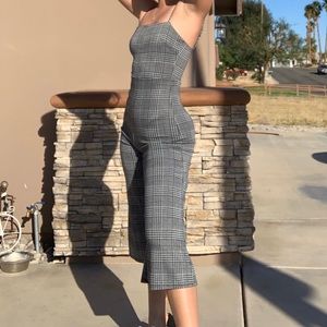 FOREVER 21 JUMPSUIT! PLAID, BLACK & GREY